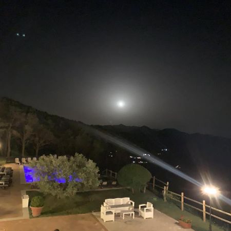 Agriturismo Collecammino Villa Lenola Buitenkant foto